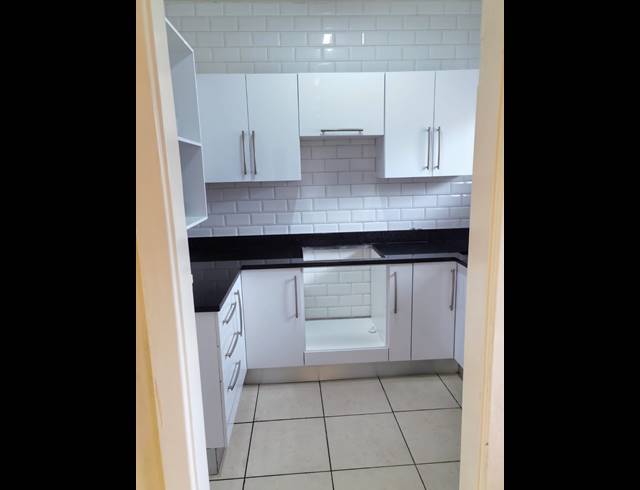 1 BEDROOM APARTMENT TO LET IN GLENWOOD